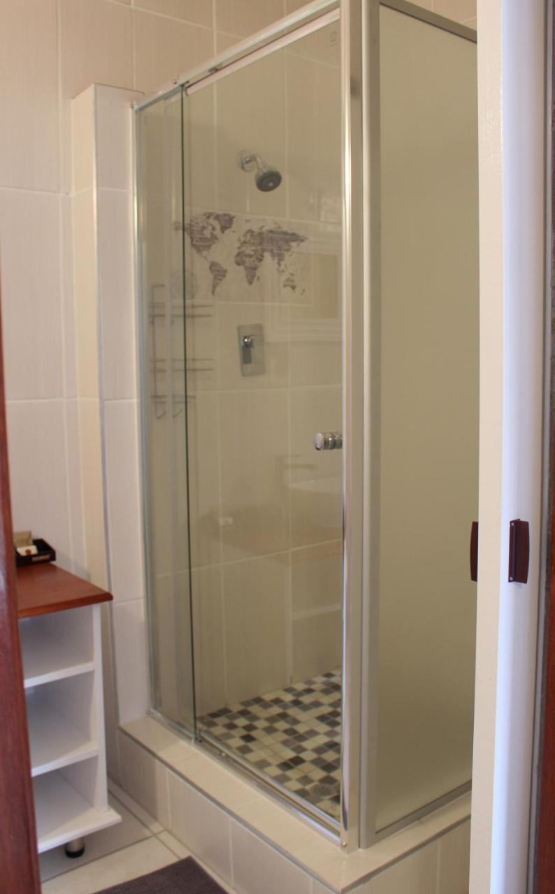 Tranquility Self Catering Hotel Luderitz Luaran gambar